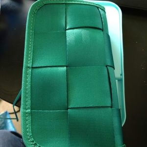 Lightly used Wallet, great condition!